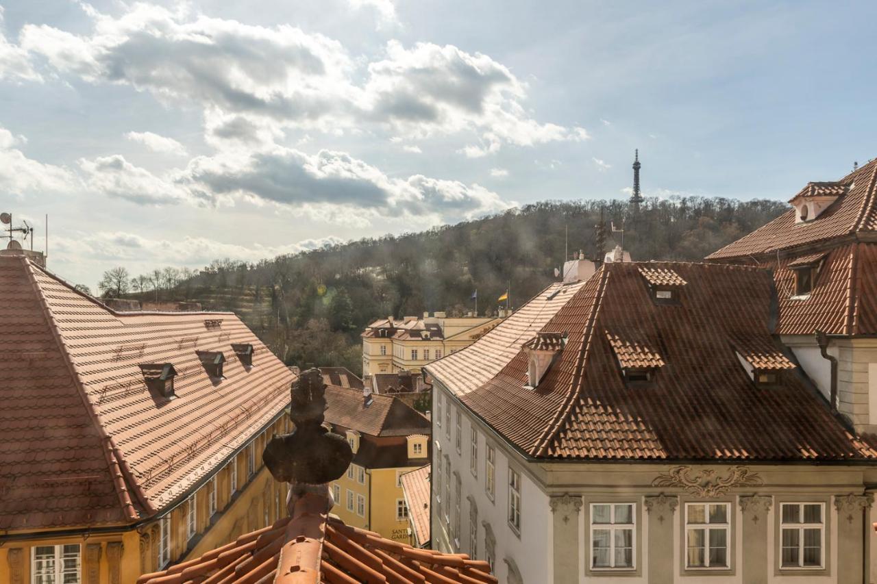 Primavera - Castle View Apartments Praag Buitenkant foto